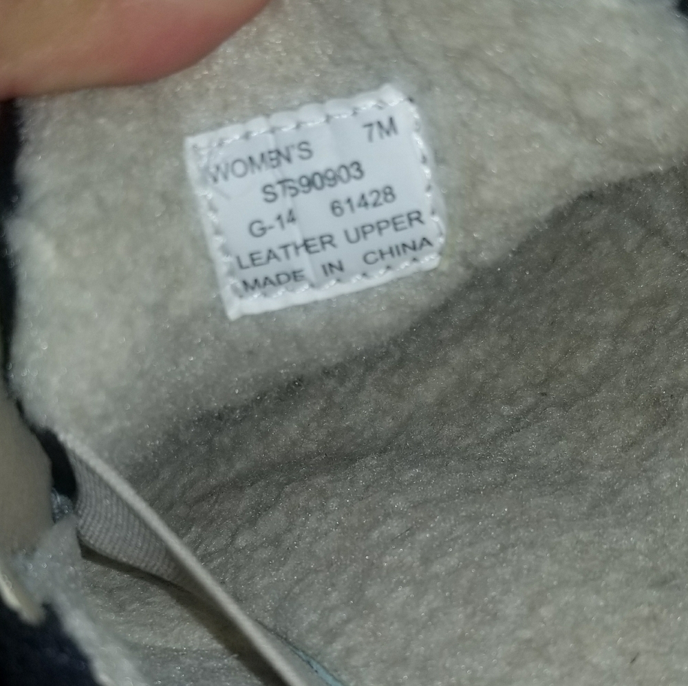 Sperry slip ons - Picture 3 of 4